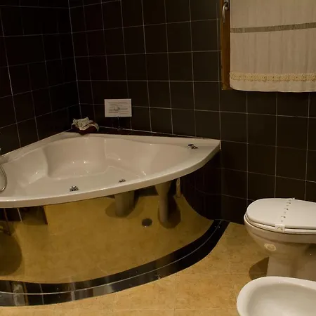 A. G. Porcillan Hotel 2*