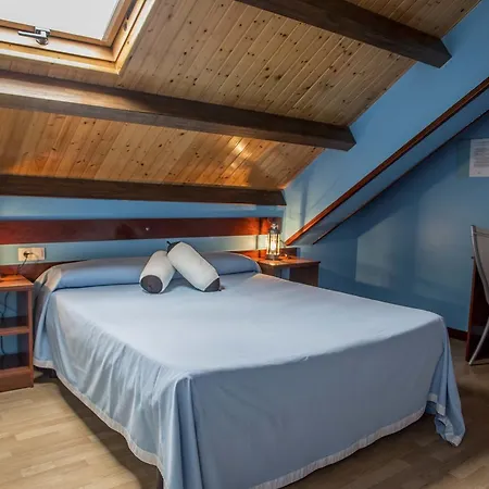 A. G. Porcillan Hotel 2*